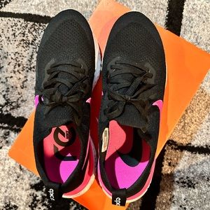 New Flyknit Gym shoe